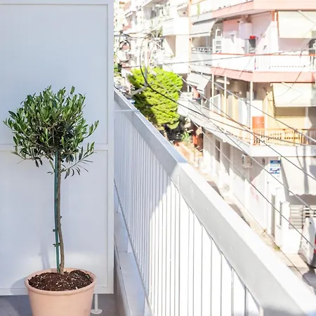 Mazi Charilaou 2,2 *